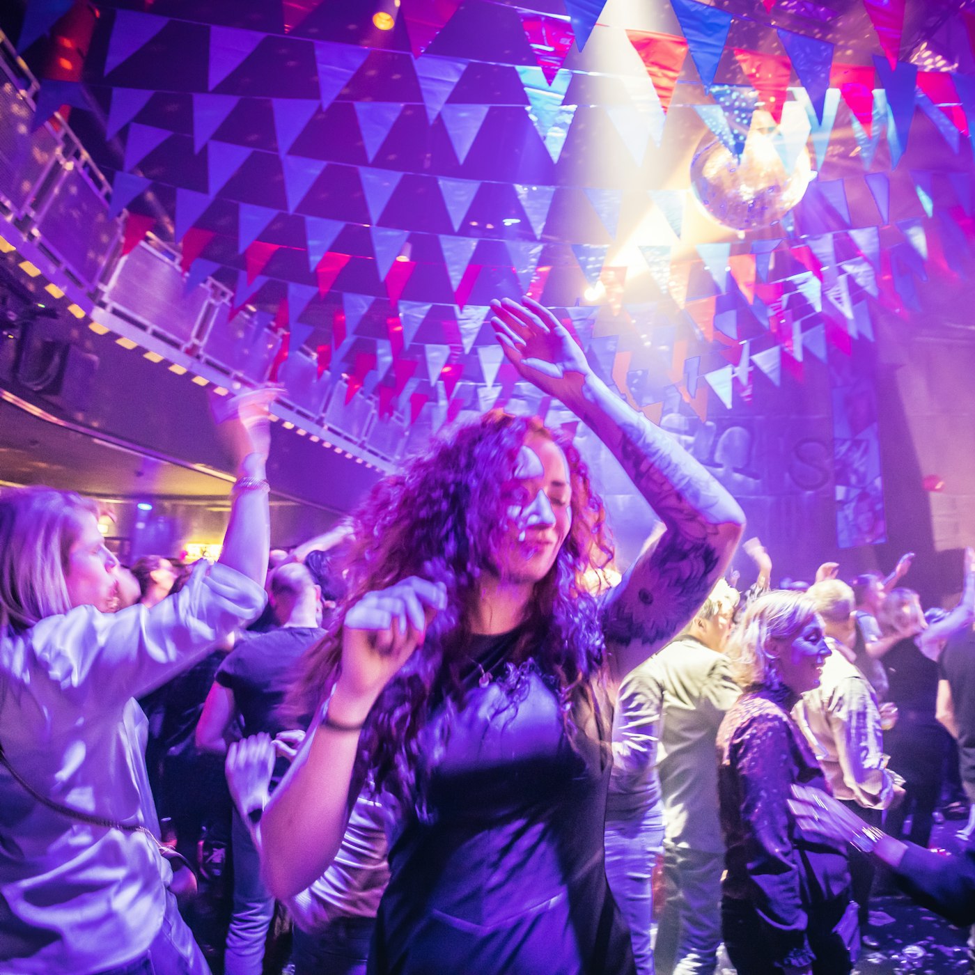 51978245792 e4f9c8ef8d o