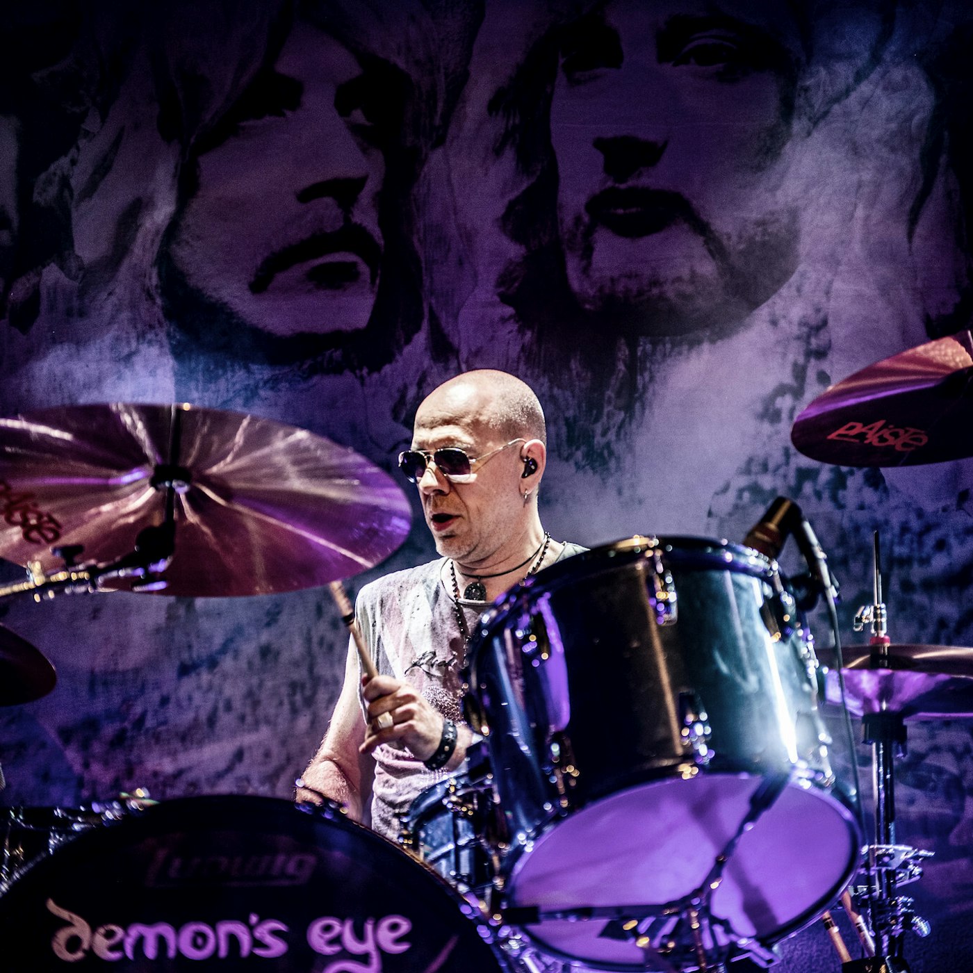 52481095865 869833e1f2 k