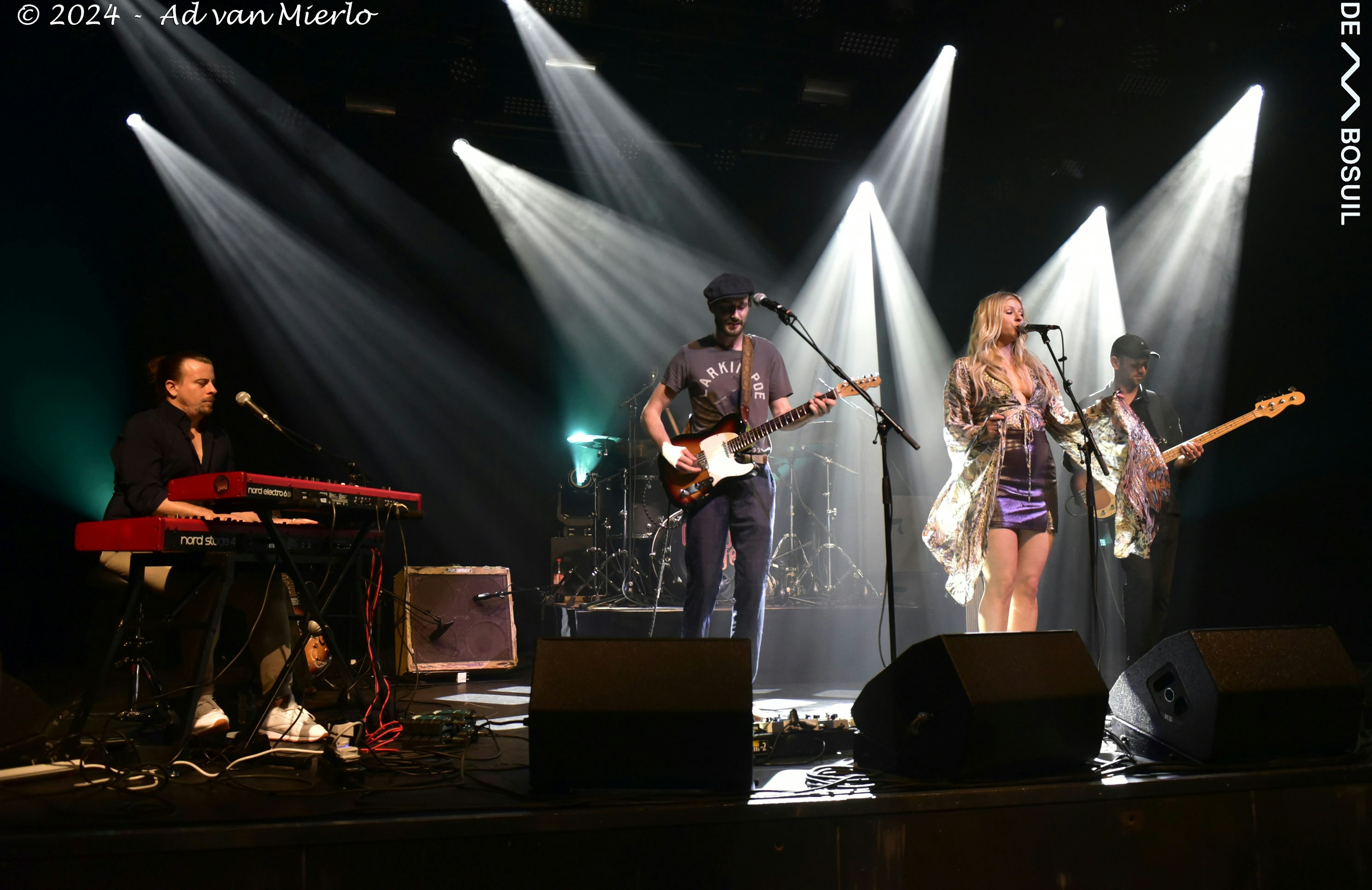 54027548423 4814f6860d o