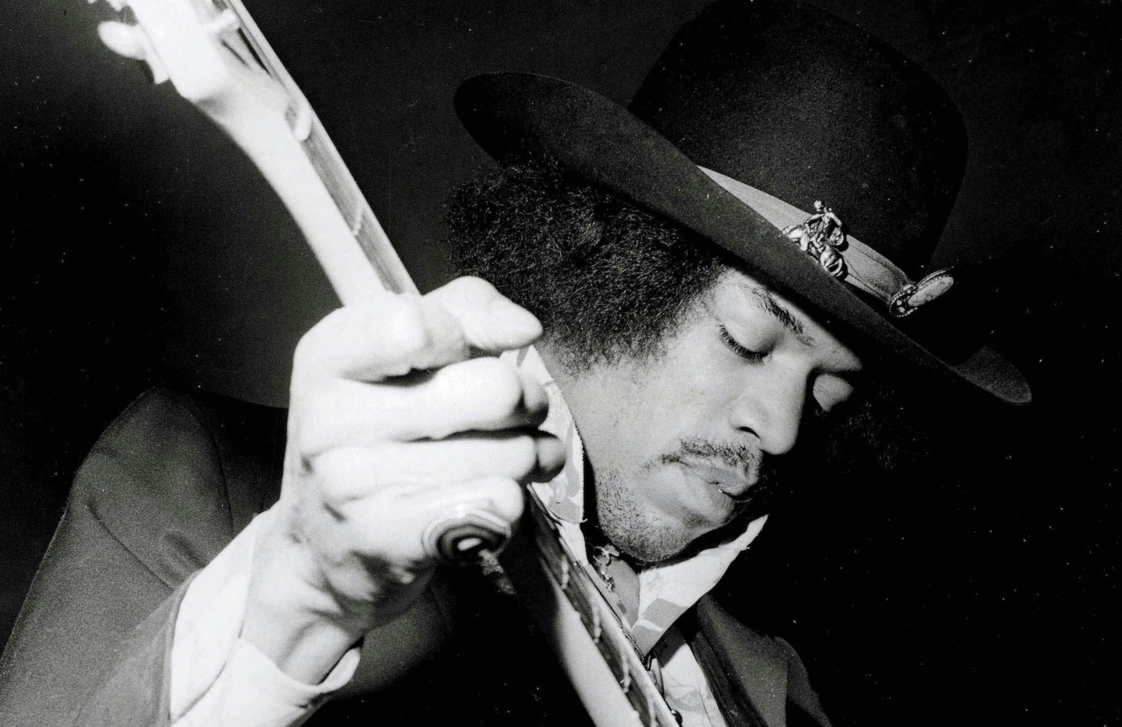 Uaf4 C Ucr G Xs By4 H Ey67r MF